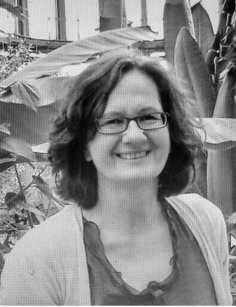 Portrait von Physiotherapeutin und Beckenbodentherapeutin Ulrike Monz 