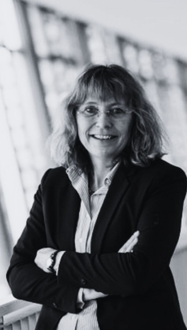 Portrait von Dr. Iris Wunder